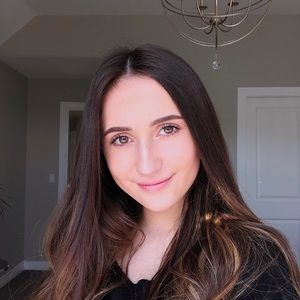 Meet your Posher, Vicky